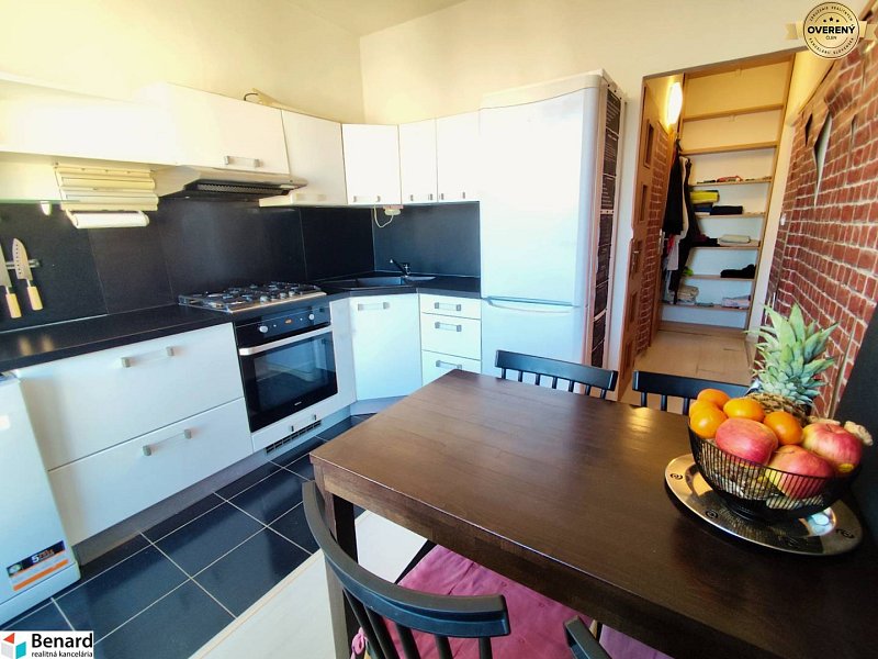 2,5 IZBOVÝ BYT S BALKÓNOM, 59 M2, ČERGOVSKÁ,PREŠOV