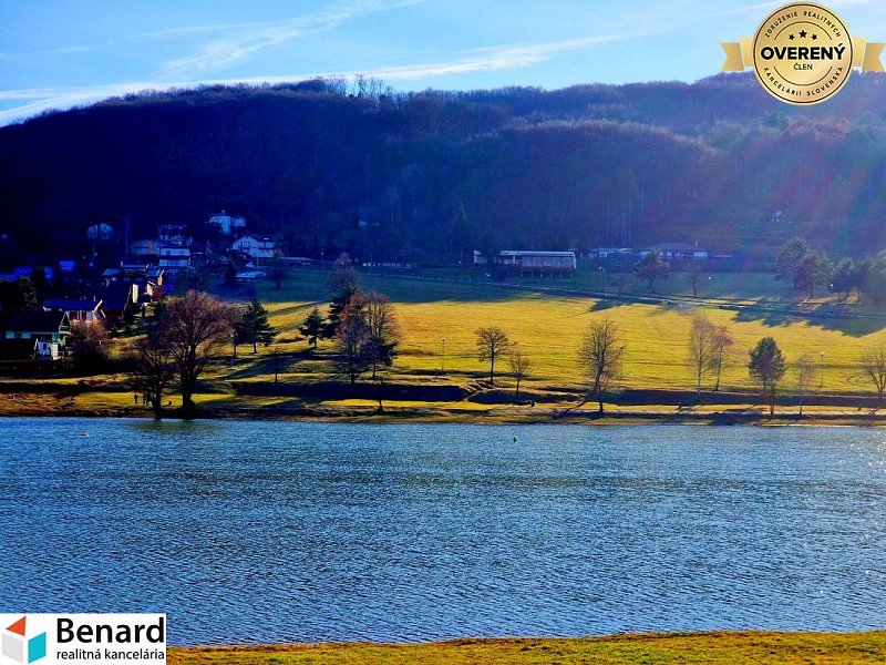 TOP POZEMOK NA PREDAJ,DOMAŠA DOBRÁ, POZEMOK PRI VODE! 2046m2