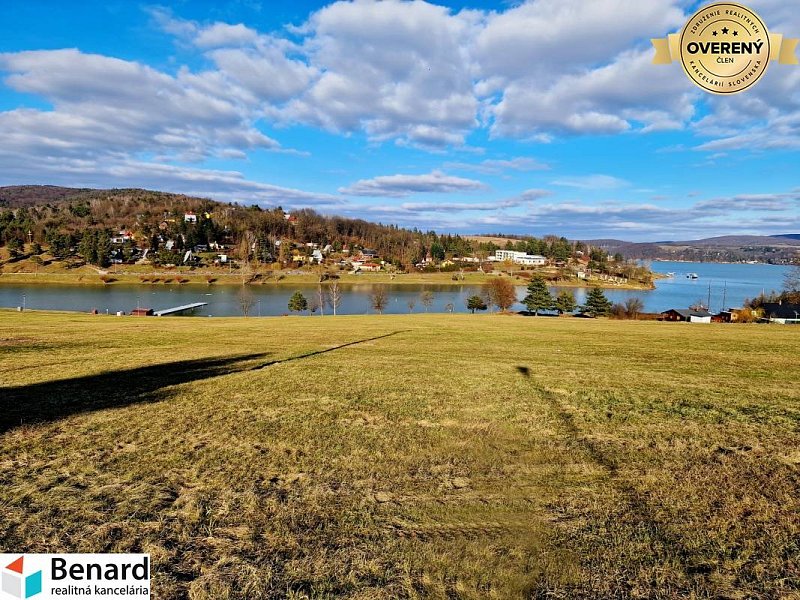 TOP POZEMOK NA PREDAJ,DOMAŠA DOBRÁ, POZEMOK PRI VODE! 2046m2