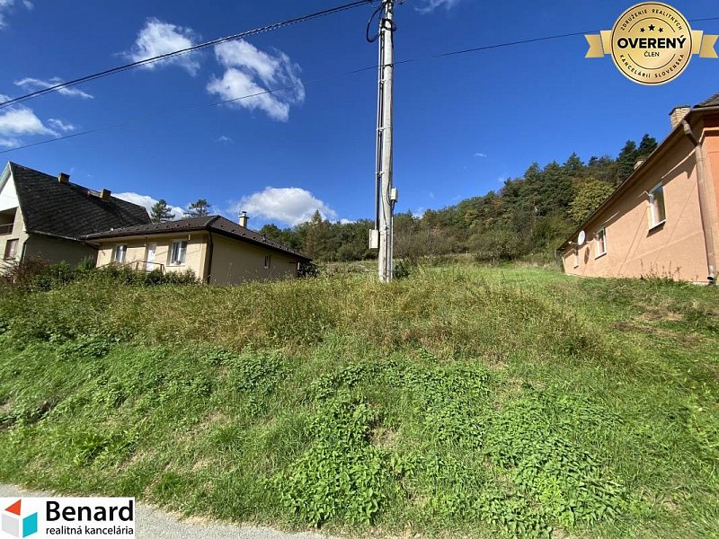 POZEMOK NA PREDAJ ,462 m2,  RADATICE , OKR. PREŠOV