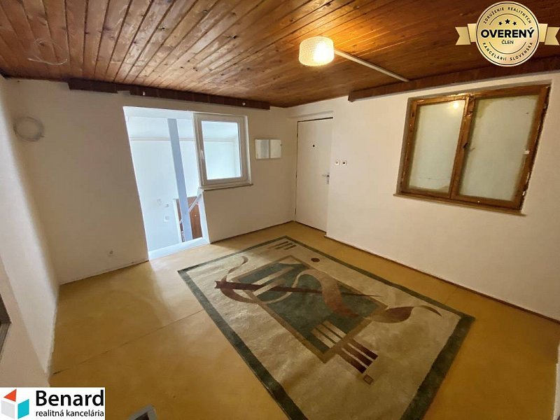 PREŠOV-KANAŠ,ZÁHRADNÁ CHATA NA PREDAJ,POZEMOK 350m2,MHD PREŠOV