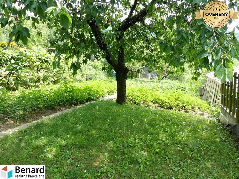 PREŠOV-KANAŠ,ZÁHRADNÁ CHATA NA PREDAJ,POZEMOK 350m2,MHD PREŠOV
