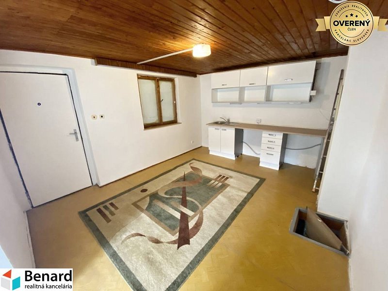 PREŠOV-KANAŠ,ZÁHRADNÁ CHATA NA PREDAJ,POZEMOK 350m2,MHD PREŠOV