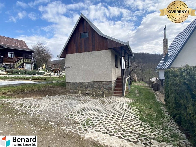 PREŠOV-KANAŠ,ZÁHRADNÁ CHATA NA PREDAJ,POZEMOK 350m2,MHD PREŠOV