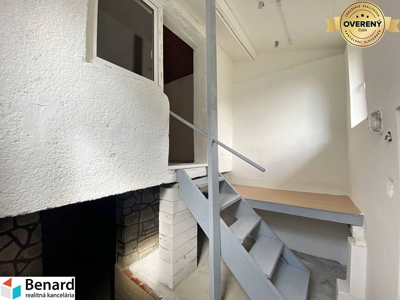 PREŠOV-KANAŠ,ZÁHRADNÁ CHATA NA PREDAJ,POZEMOK 350m2,MHD PREŠOV
