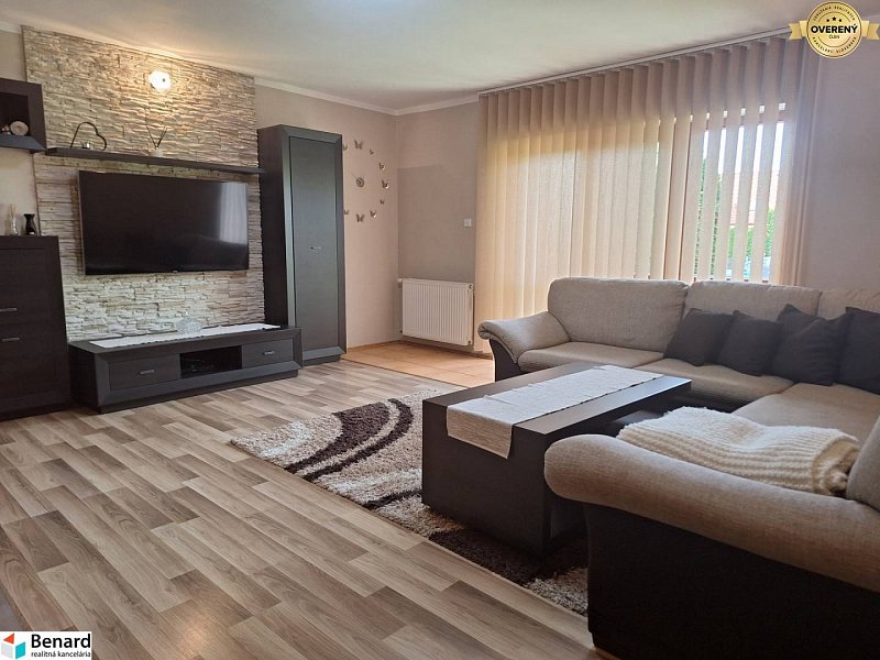 REZERVOVANÝ 4 IZBOVÝ RODINNÝ DOM, POZEMOK 1593 M2, ŠARIŠSKÉ SOKOLOVCE