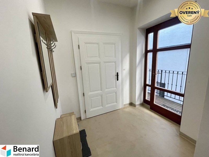 PREŠOV- CENTRUM, NA PRENÁJOM APARTMÁN-KANCELÁRIA,50m2