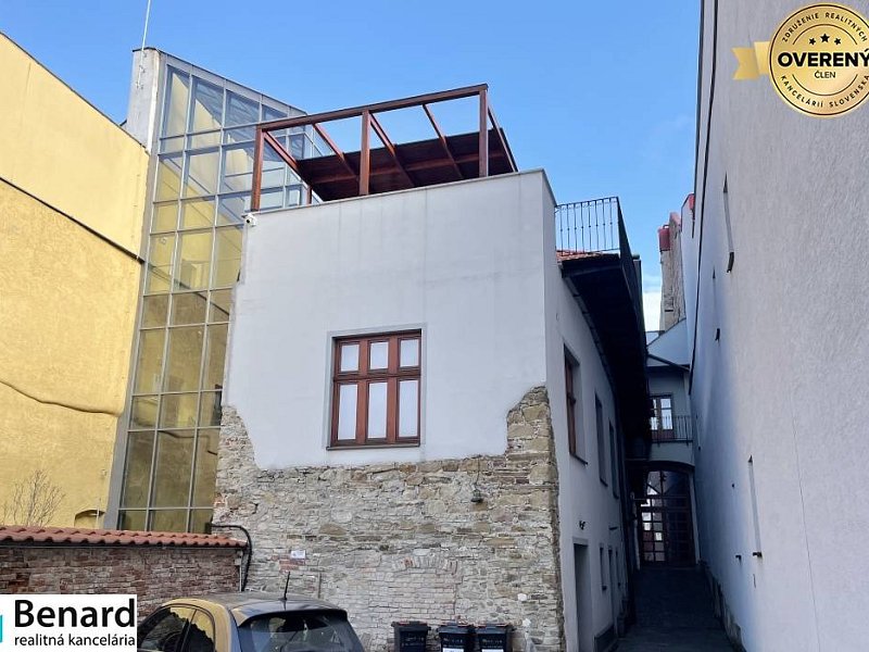 PREŠOV- CENTRUM, NA PRENÁJOM APARTMÁN-KANCELÁRIA,50m2