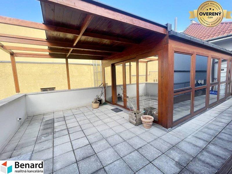 PREŠOV- CENTRUM, NA PRENÁJOM APARTMÁN-KANCELÁRIA,50m2