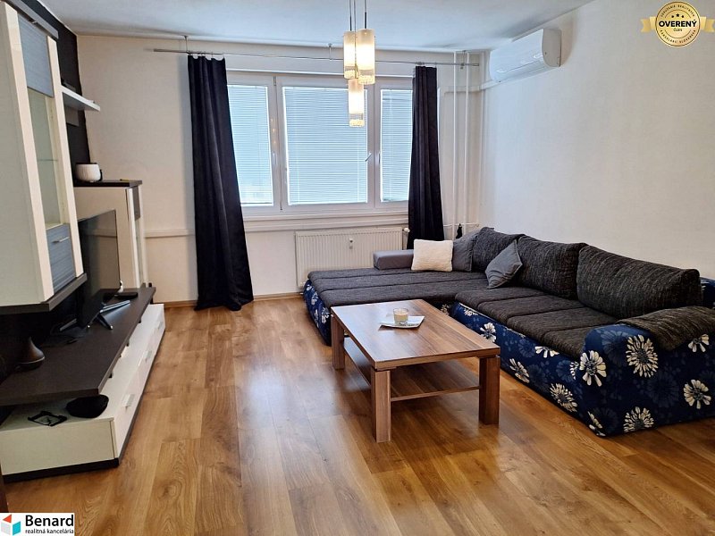 PREDANÝ 3 IZBOVÝ REKONŠTRUOVANÝ BYT, LODŽIA, KOŠICE, SÍDLISKO KVP