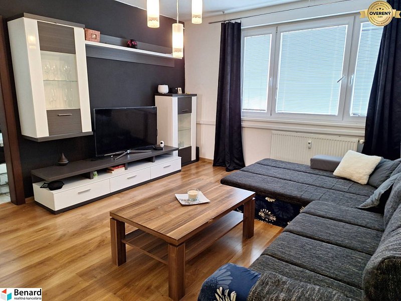 PREDANÝ 3 IZBOVÝ REKONŠTRUOVANÝ BYT, LODŽIA, KOŠICE, SÍDLISKO KVP