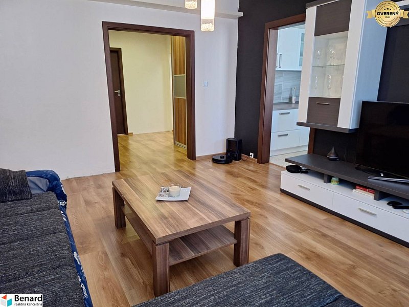 PREDANÝ 3 IZBOVÝ REKONŠTRUOVANÝ BYT, LODŽIA, KOŠICE, SÍDLISKO KVP
