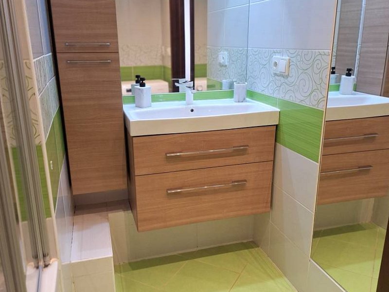 PREDANÝ 3 IZBOVÝ REKONŠTRUOVANÝ BYT, LODŽIA, KOŠICE, SÍDLISKO KVP