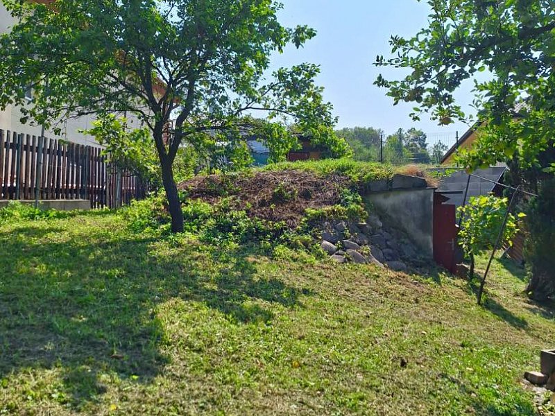 DOHODA MOŽNÁ NA PREDAJ POZEMOK, 973 M2, KOKOŠOVCE PRI PREŠOVE