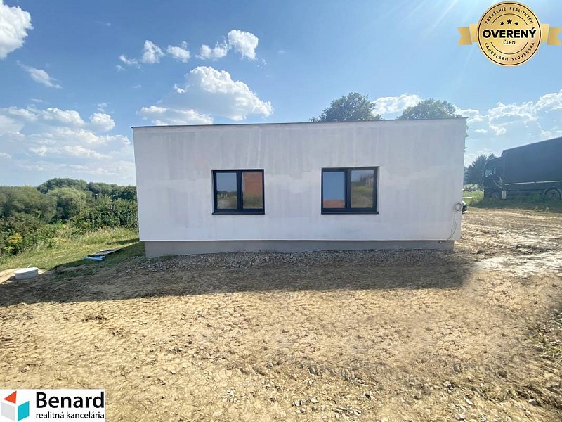 KENDICE-TEHLOVÝ ROD.DOM 137m2, POZEMOK 473 m2, NOVOSTAVBA