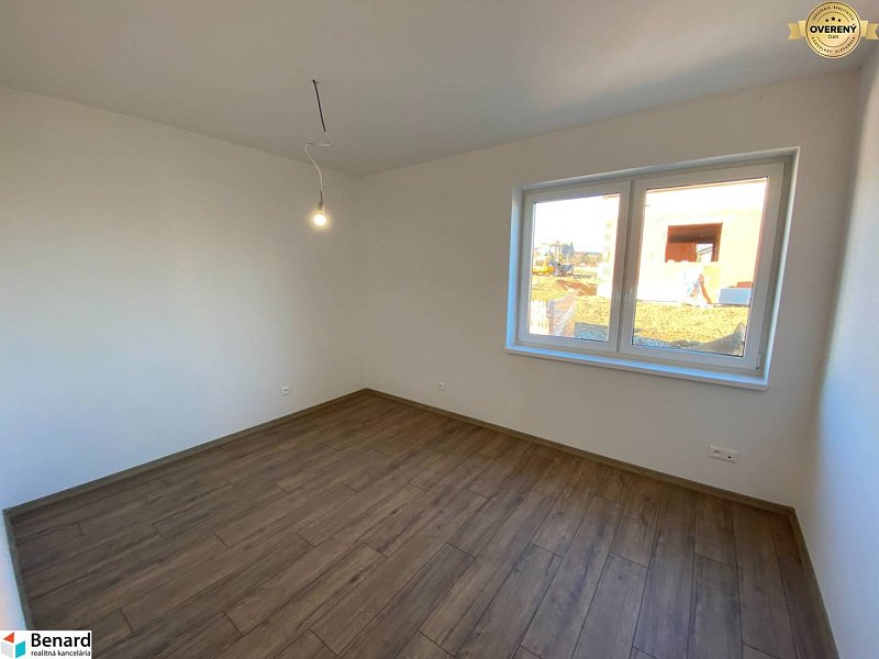 KENDICE-TEHLOVÝ ROD.DOM 137m2, POZEMOK 473 m2, NOVOSTAVBA