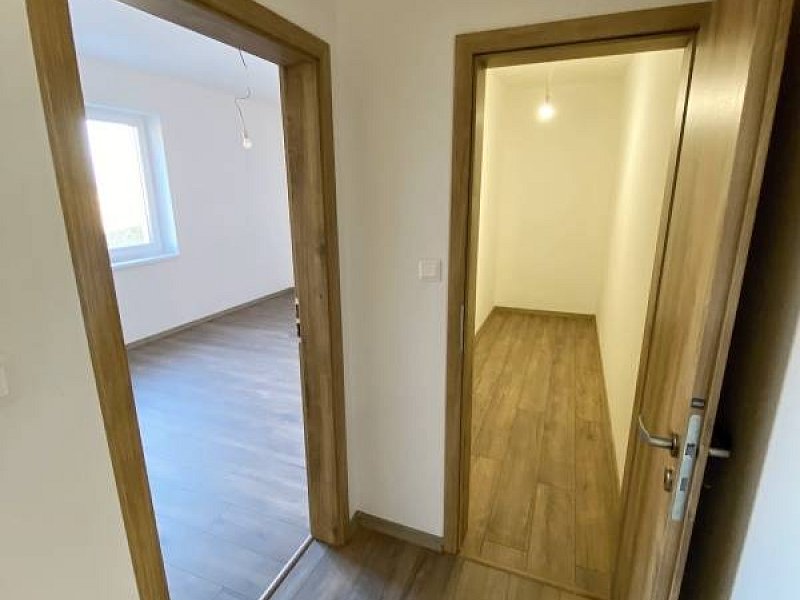 KENDICE-TEHLOVÝ ROD.DOM 137m2, POZEMOK 473 m2, NOVOSTAVBA