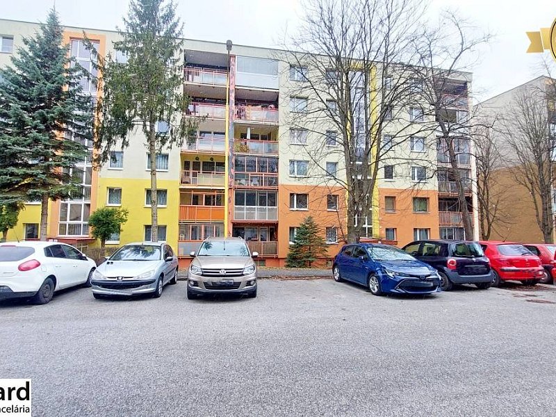 VEĽKÝ 95 m2, 4 IZBOVÝ BYT NA PREDAJ, UL. A. MATUŠKU, PREŠOV. 