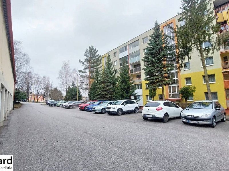 VEĽKÝ 95 m2, 4 IZBOVÝ BYT NA PREDAJ, UL. A. MATUŠKU, PREŠOV. 