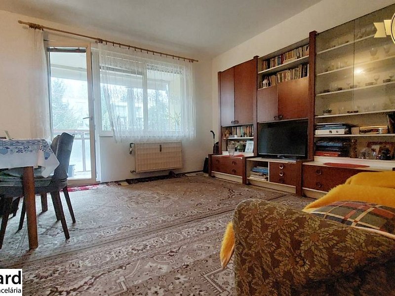 VEĽKÝ 95 m2, 4 IZBOVÝ BYT NA PREDAJ, UL. A. MATUŠKU, PREŠOV. 