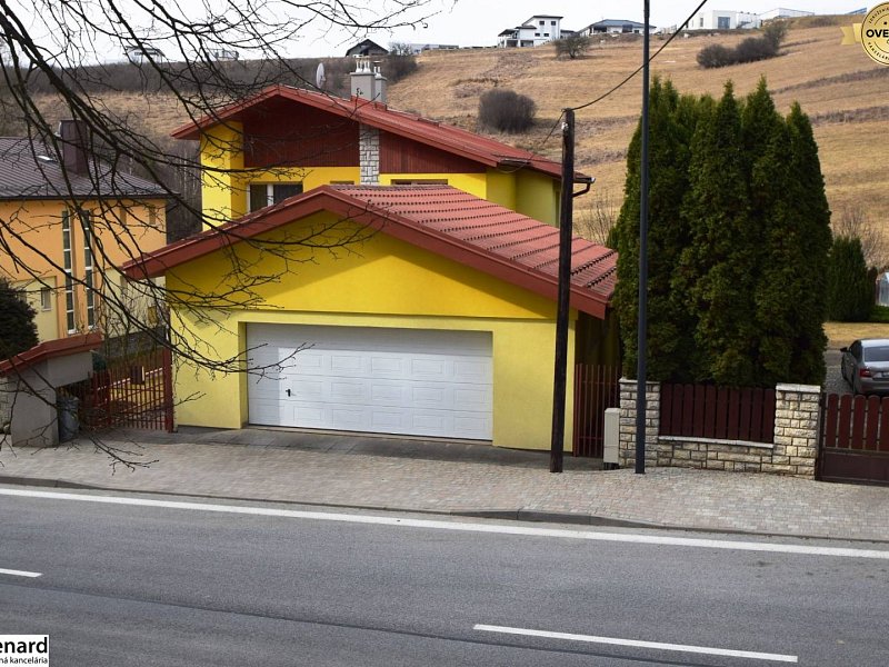 NA PREDAJ 5 IZBOVÝ RODINNÝ DOM, 3 PODLAŽNÝ, POZEMOK 1083m2;