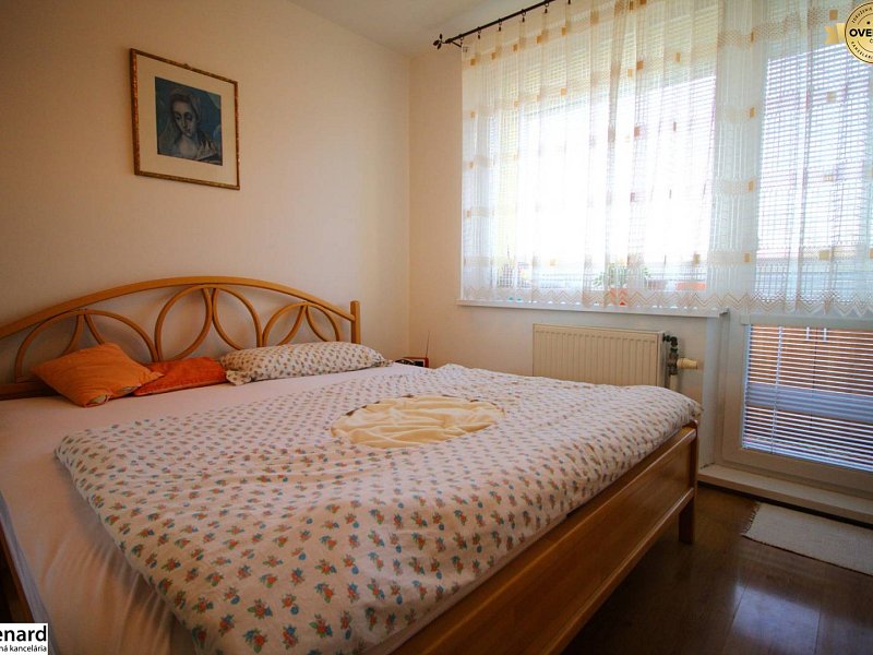 PREDANÝ! VEĽMI PRÍJEMNÝ, ZARIADENÝ 2 IZBOVÝ BYT, 53 m2 + 2 LOGGIE
