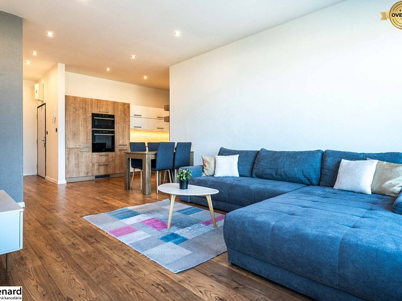 Veľký 3izb. na Zelenéj stráni s 28m²  terasou