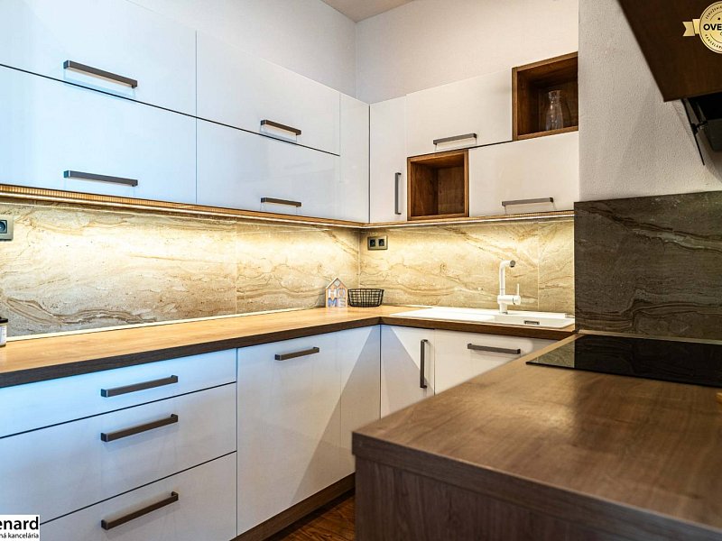 Veľký 3izb. na Zelenéj stráni s 28m²  terasou