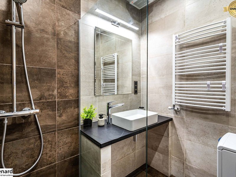 Veľký 3izb. na Zelenéj stráni s 28m²  terasou