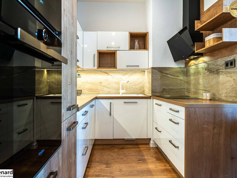 Veľký 3izb. na Zelenéj stráni s 28m²  terasou
