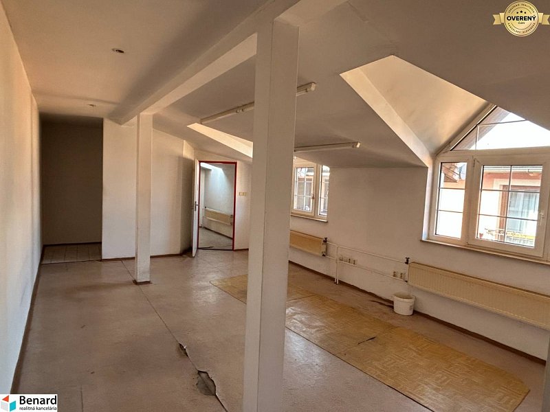 NA PRENÁJOM Polyfunkčná budova na bývanie/podnikanie, PREŠOV