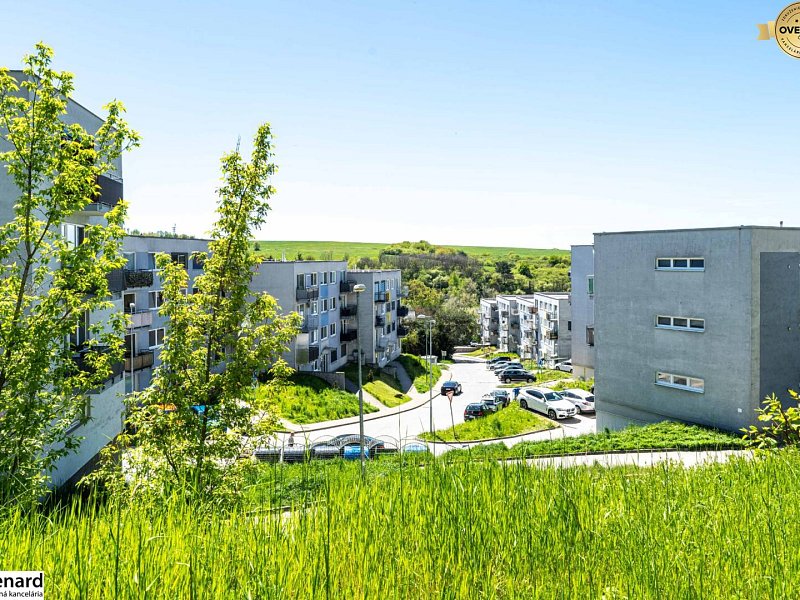 PRENAJATÉ:Na prenájom 2-izb. byt s klimatizáciou a parkovacím miestom