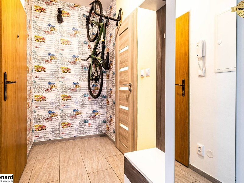 PRENAJATÉ:Na prenájom 2-izb. byt s klimatizáciou a parkovacím miestom