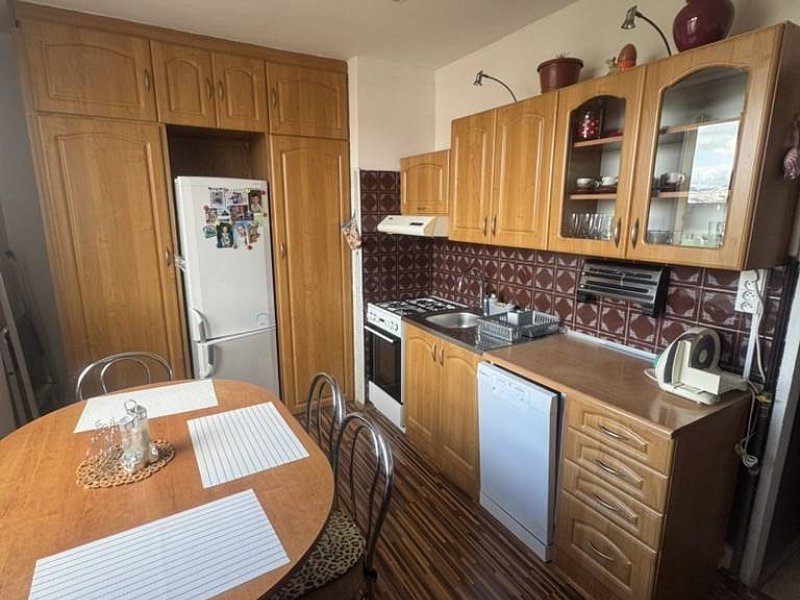 3 - IZBOVÝ BYT NA SÍDLISKU ZÁPAD