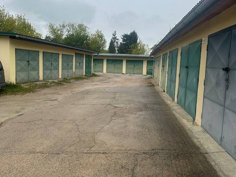 REZERVOVANÉ garáž v centre mesta Stará Ľubovňa