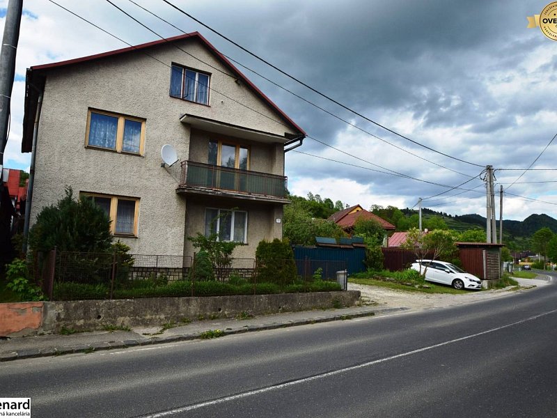 RODINNÝ DOM, 2 PODLAŽNÝ, 6 IZIEB, VEĽKÝ LIPNÍK;