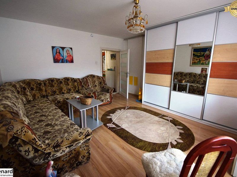 RODINNÝ DOM, 2 PODLAŽNÝ, 6 IZIEB, VEĽKÝ LIPNÍK;