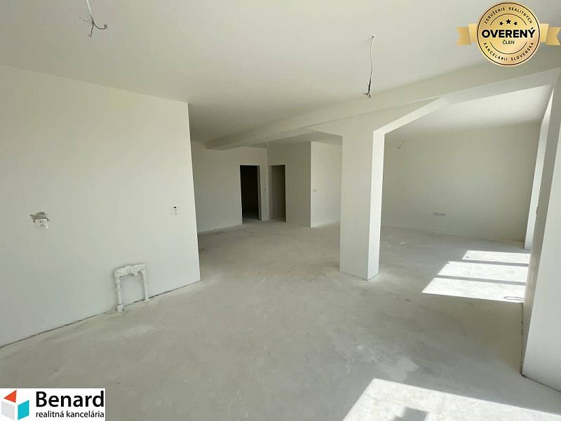PREŠOV-3 IZBOVÝ BYT, NOVOSTAVBA, 85 m2,SOLIVAR.,UL. ZLATOBANSKÁ
