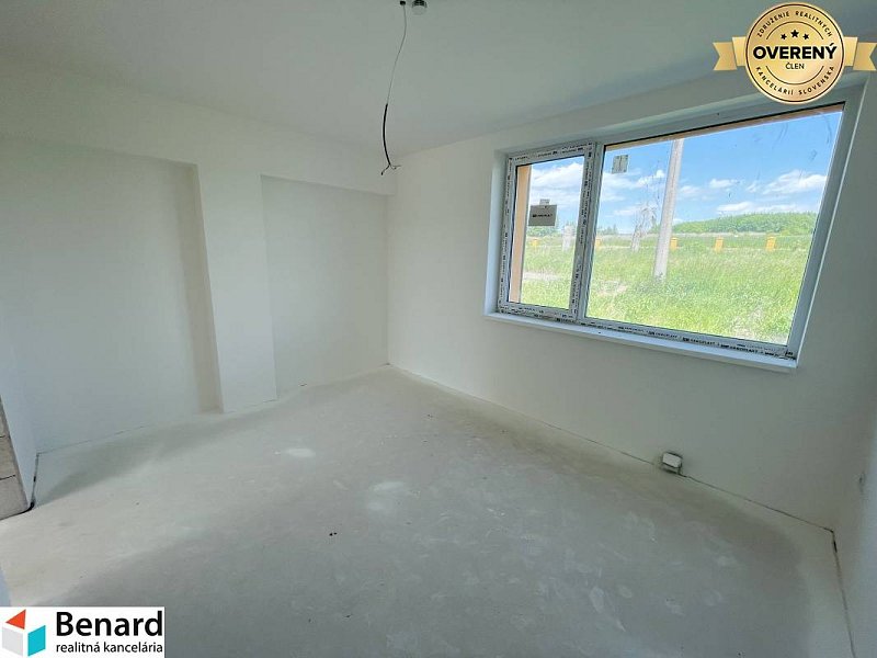 PREŠOV-2 IZBOVÝ BYT, NOVOSTAVBA, 64 m2,SOLIVAR.,UL. ZLATOBANSKÁ