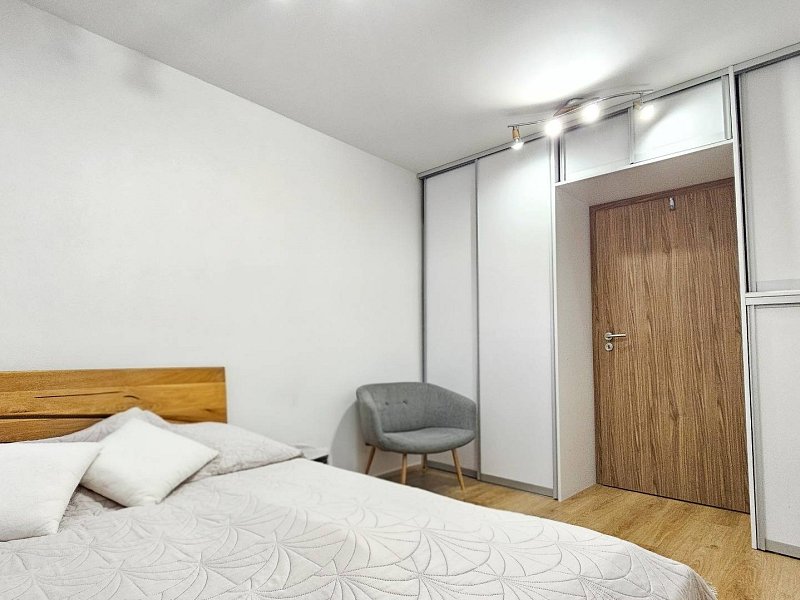 PRENAJATÉ: Na prenájom  4 - izb. mezonet v blízkosti centra