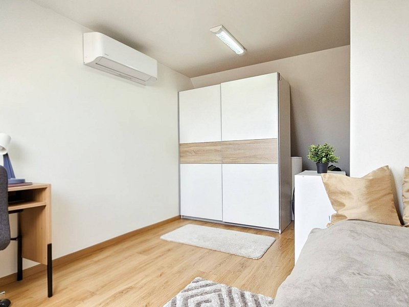 PRENAJATÉ: Na prenájom  4 - izb. mezonet v blízkosti centra