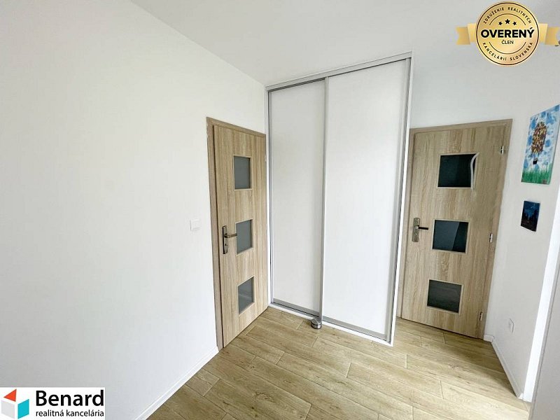 PREŠOV-ÚTULNÝ TEHLOVÝ RD,NIŽNÁ ŠEBASTOVÁ, ul.SLANSKÁ, MHD PREŠOV