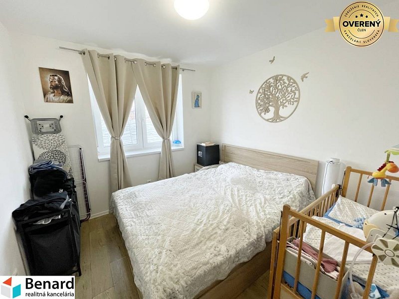 PREŠOV-ÚTULNÝ TEHLOVÝ RD,NIŽNÁ ŠEBASTOVÁ, ul.SLANSKÁ, MHD PREŠOV