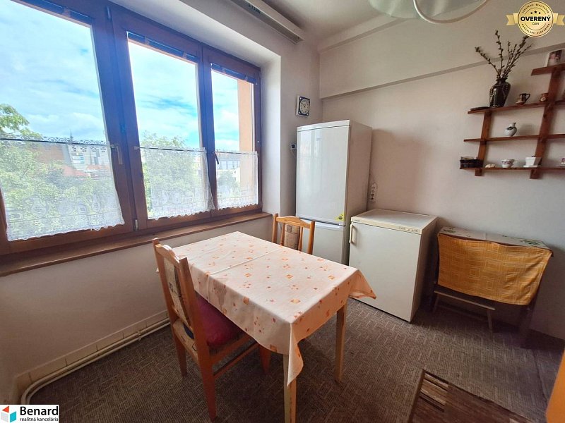 PREDANÝ 2 IZBOVÝ TEHLOVÝ BYT, BALKÓN, ŠIRŠIE CENTRUM, PREŠOV