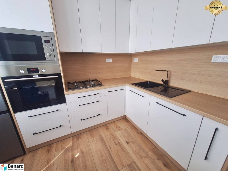 REZERVOVANÝ 2 IZBOVÝ BYT, LODŽIA, PREŠOV, ul. MATICE SLOVENSKEJ