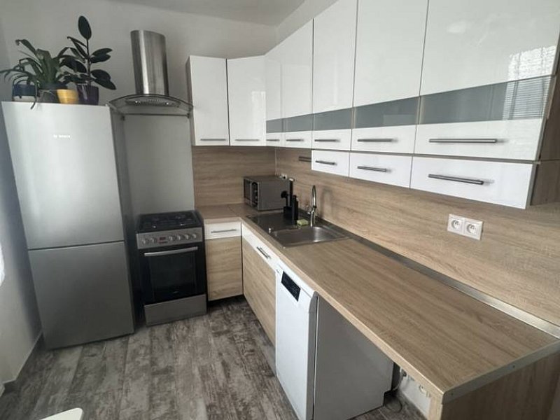 Na prenájom 2-izbový byt v centre mesta Poprad