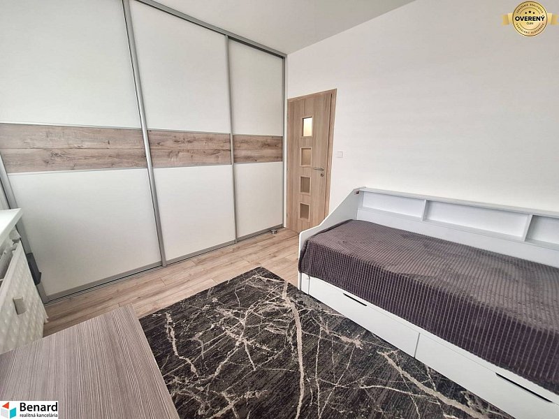 PRENAJATÝ NOVOREKOŠTRUOVANÝ 3 IZBOVÝ BYT, PREŠOV,SÍDL. III