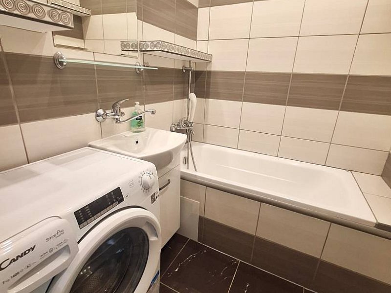 PRENAJATÝ NOVOREKOŠTRUOVANÝ 3 IZBOVÝ BYT, PREŠOV,SÍDL. III