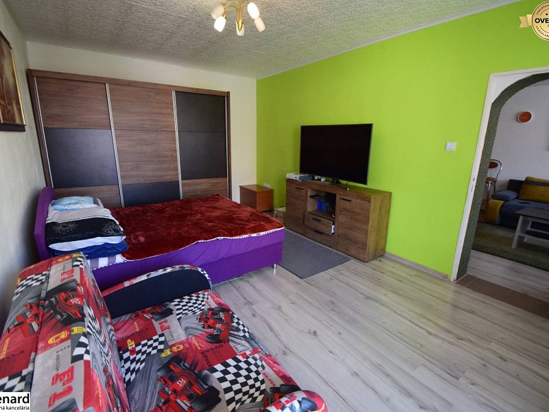 1,5 IZBOVÝ TEHLOVÝ BYT S GARÁŽOU, 50m2, VEĽKÝ LIPNÍK;