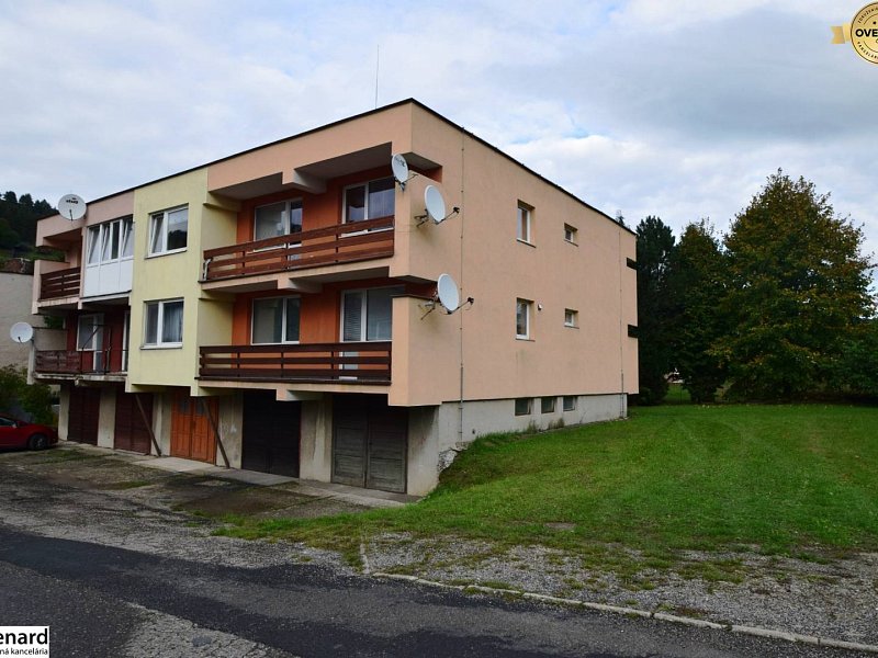 1,5 IZBOVÝ TEHLOVÝ BYT S GARÁŽOU, 50m2, VEĽKÝ LIPNÍK;